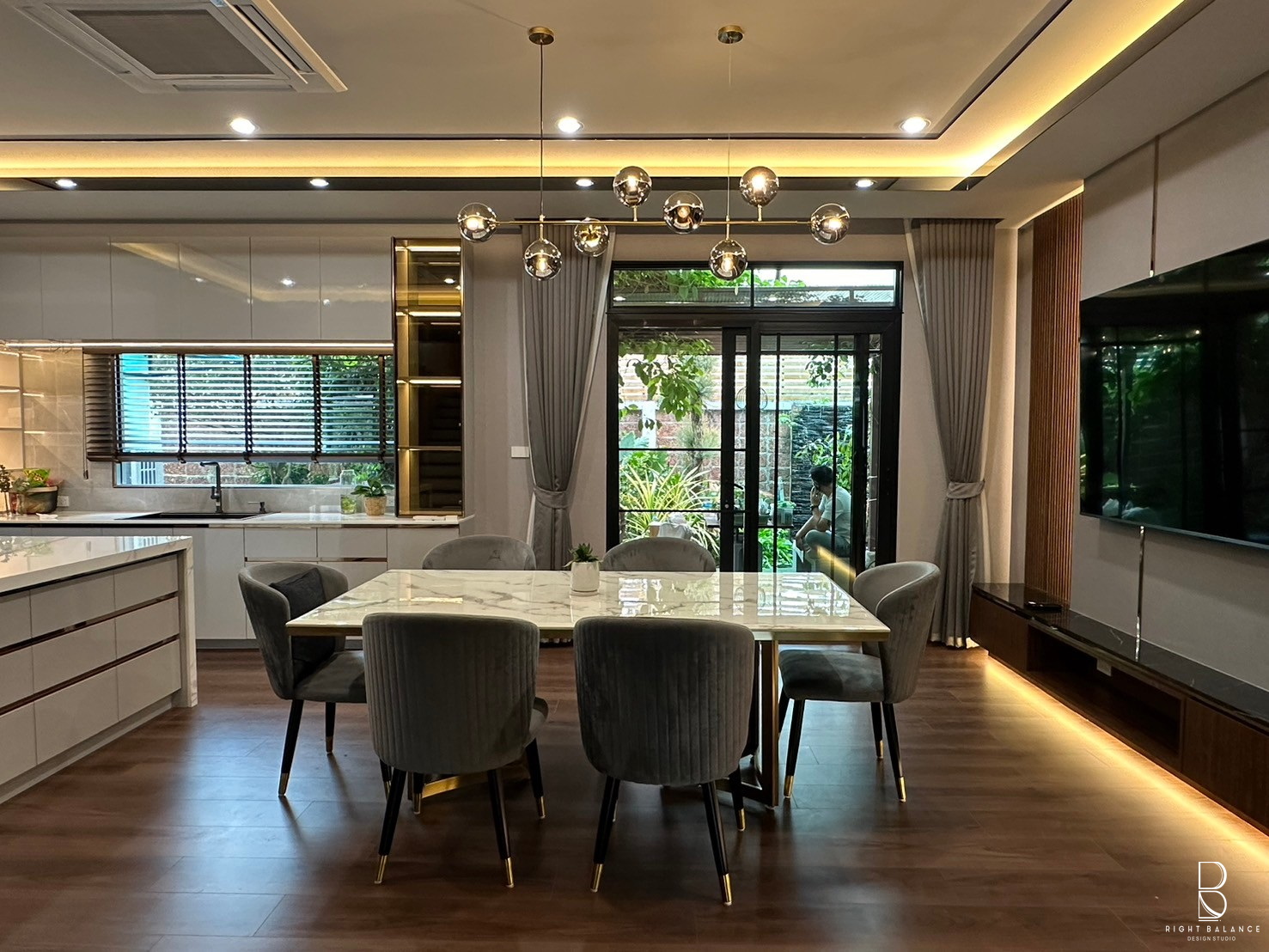 LINE_ALBUM_บ้านพี่กอลฟเสร็จ_241027_15