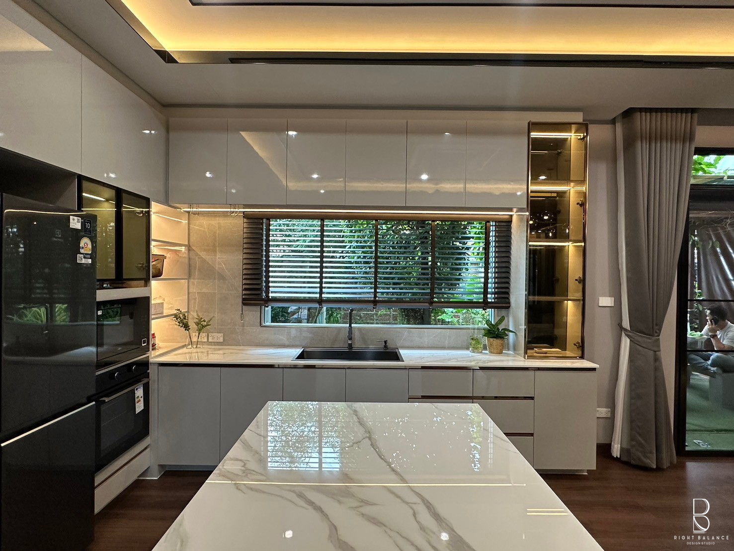 LINE_ALBUM_บ้านพี่กอลฟเสร็จ_241027_5